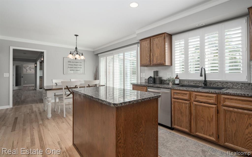 1686 Old Homestead Drive Property Photo 20