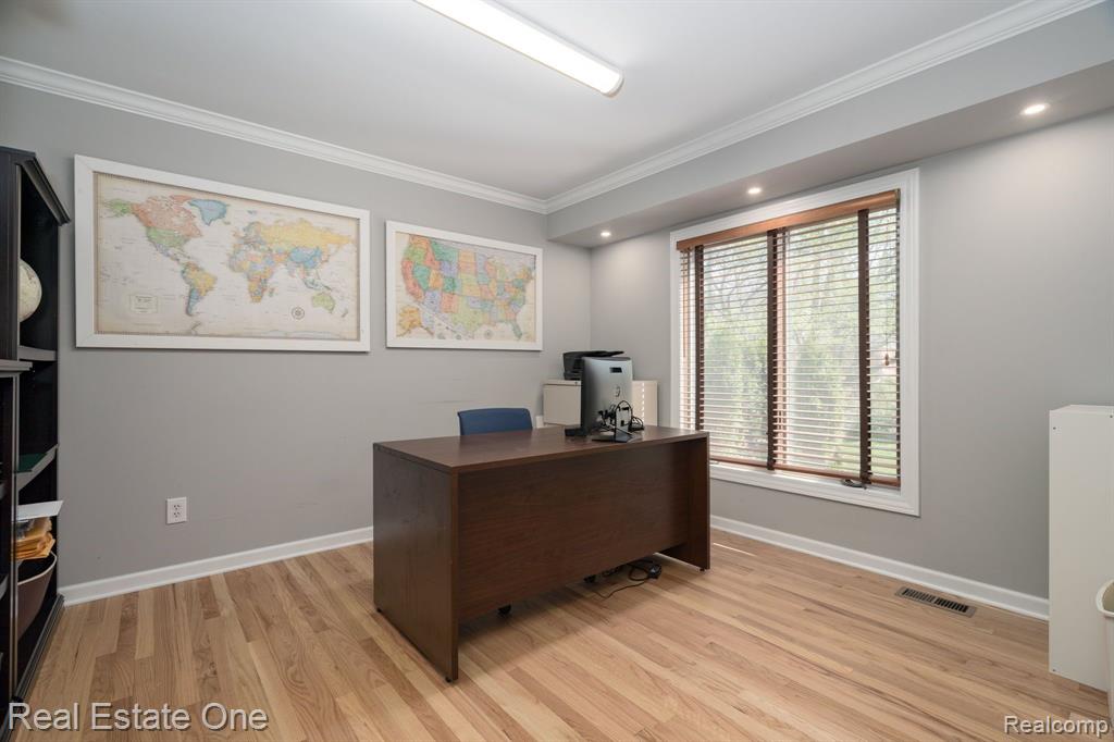 1686 Old Homestead Drive Property Photo 24