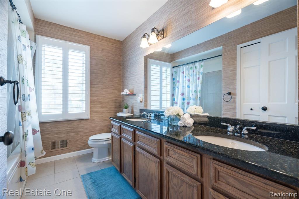 1686 Old Homestead Drive Property Photo 37