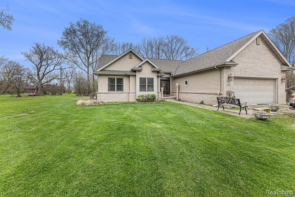 9500 WHITALL Lane Property Image
