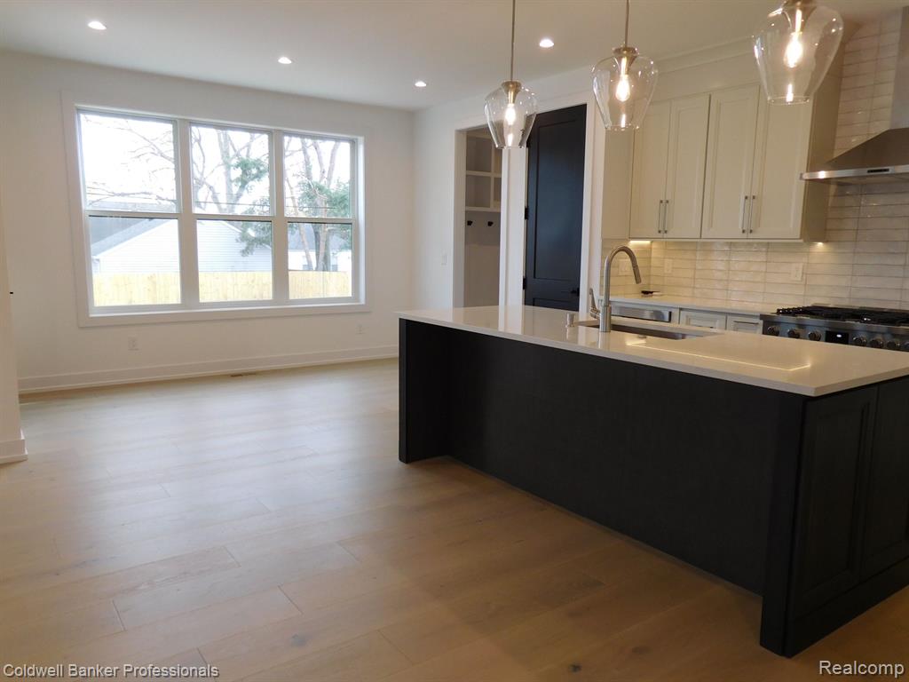 3521 Chester Road Property Photo 10
