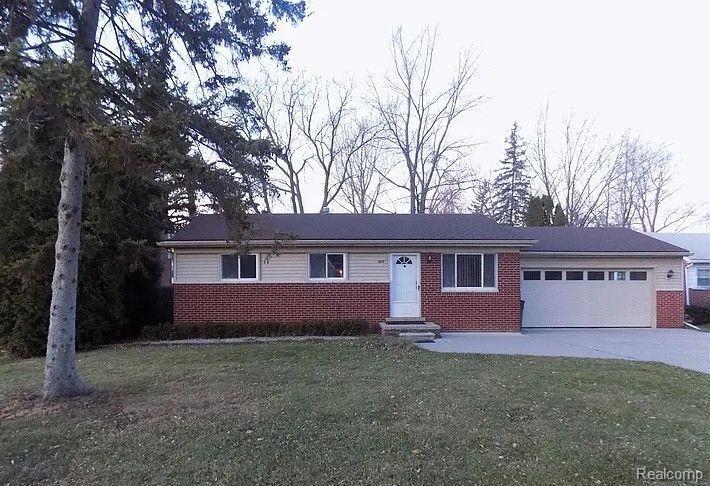 2675 Iowa Drive Property Photo 1