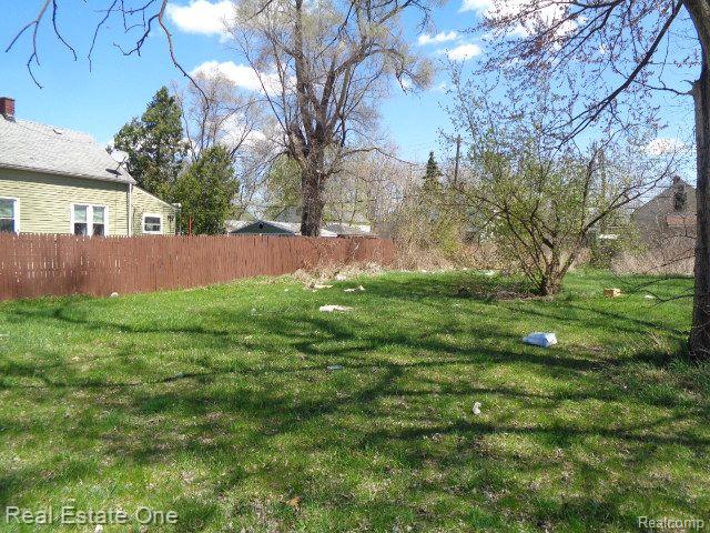 11802 Saint Louis Street Property Photo 5