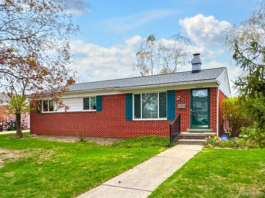 3506 Hein Drive Property Photo 1