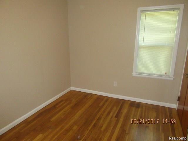 9934 Appleton Avenue Property Photo 13