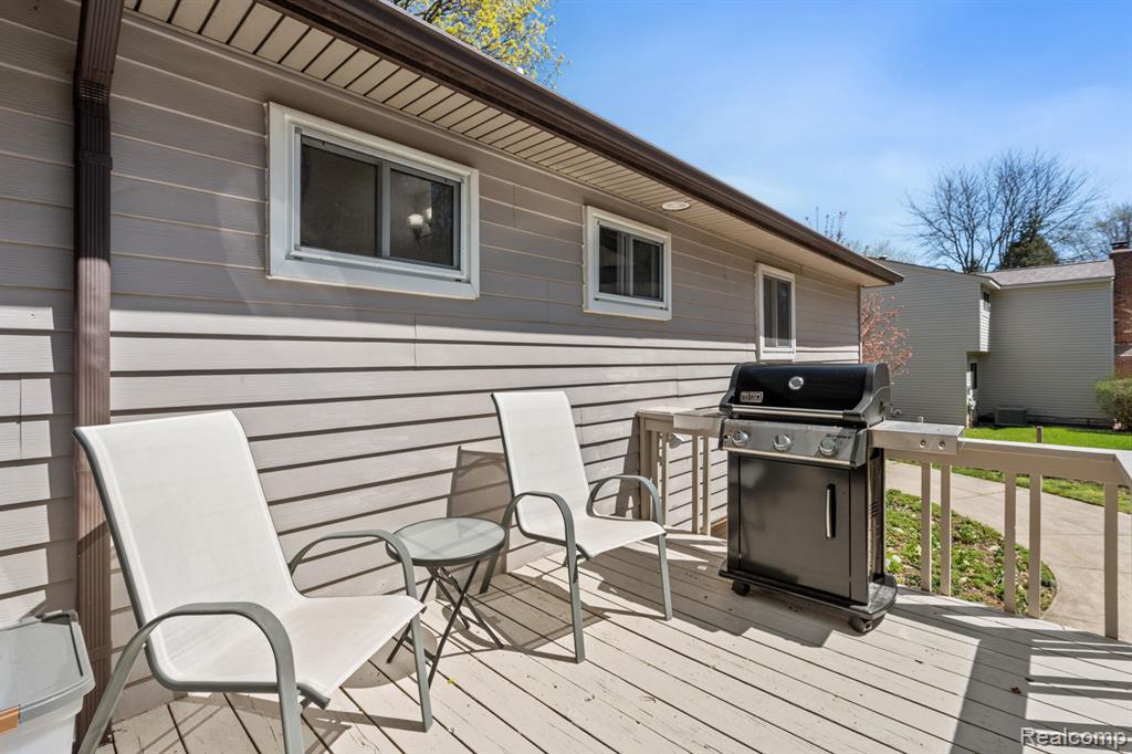 3286 Spring Meadow Drive Property Photo 37