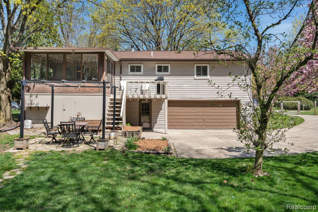 3286 Spring Meadow Drive Property Photo 40