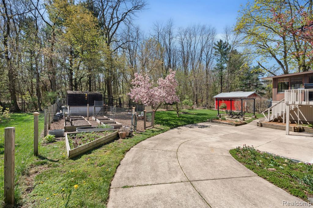 3286 Spring Meadow Drive Property Photo 45