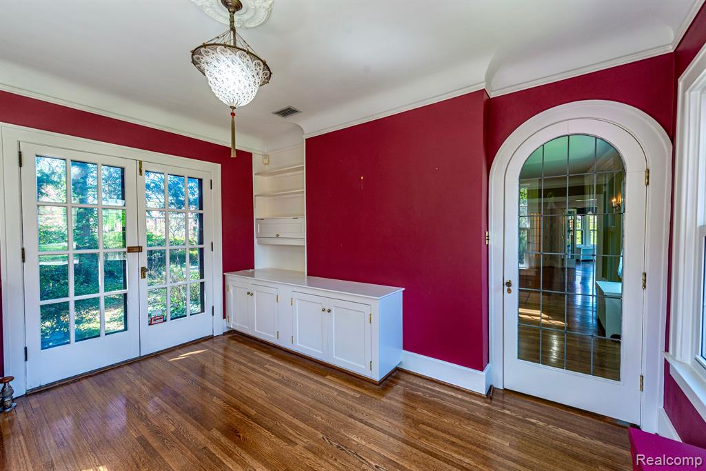 434 Hendrie Boulevard Property Photo 13
