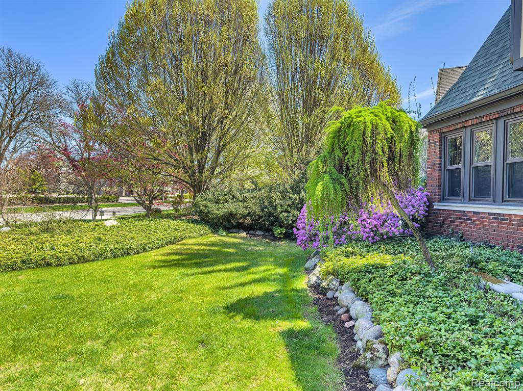 434 Hendrie Boulevard Property Photo 45