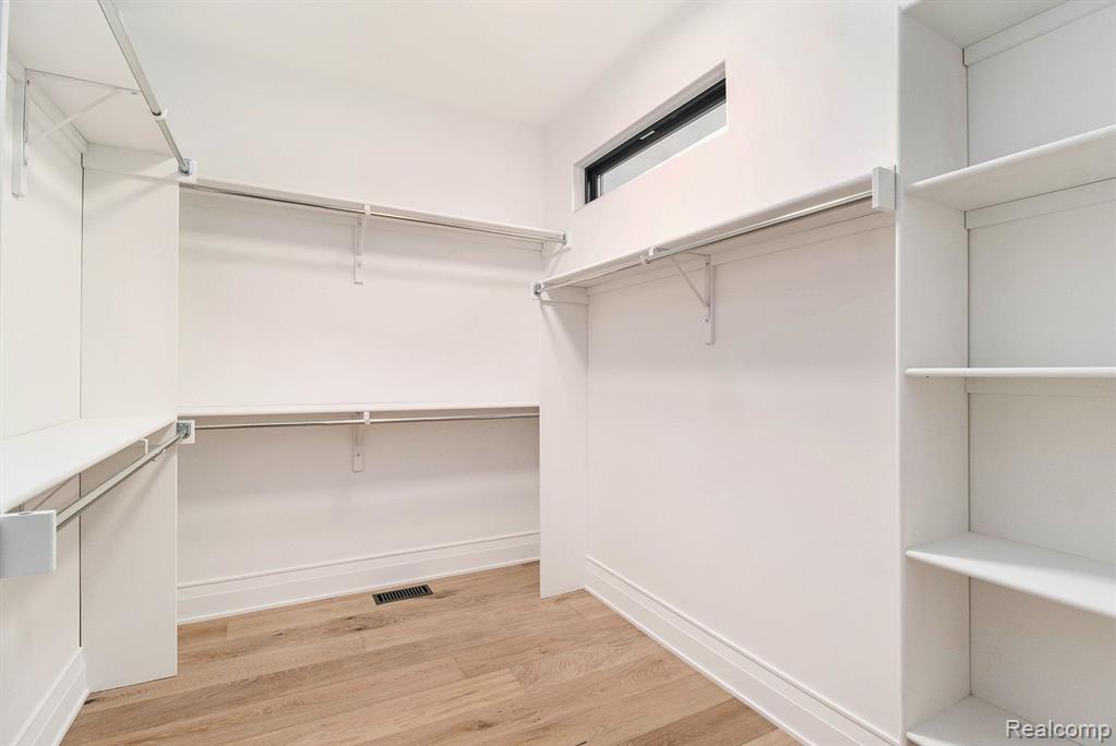 12771 N Pointe Drive Property Photo 22