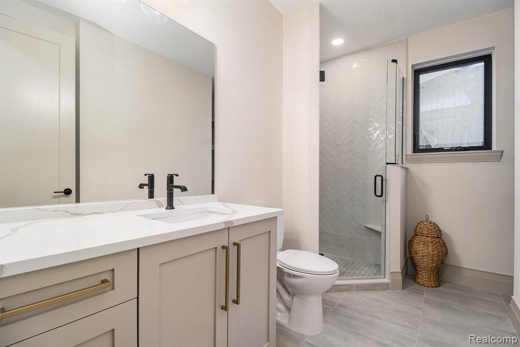 12771 N Pointe Drive Property Photo 26