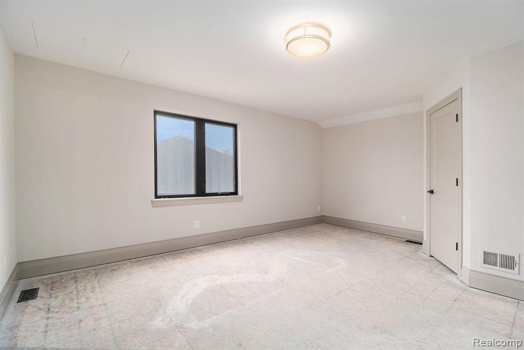 12771 N Pointe Drive Property Photo 31
