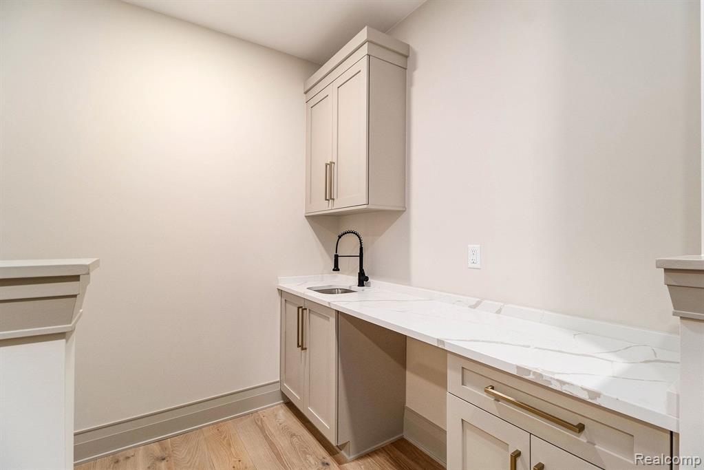 12771 N Pointe Drive Property Photo 36