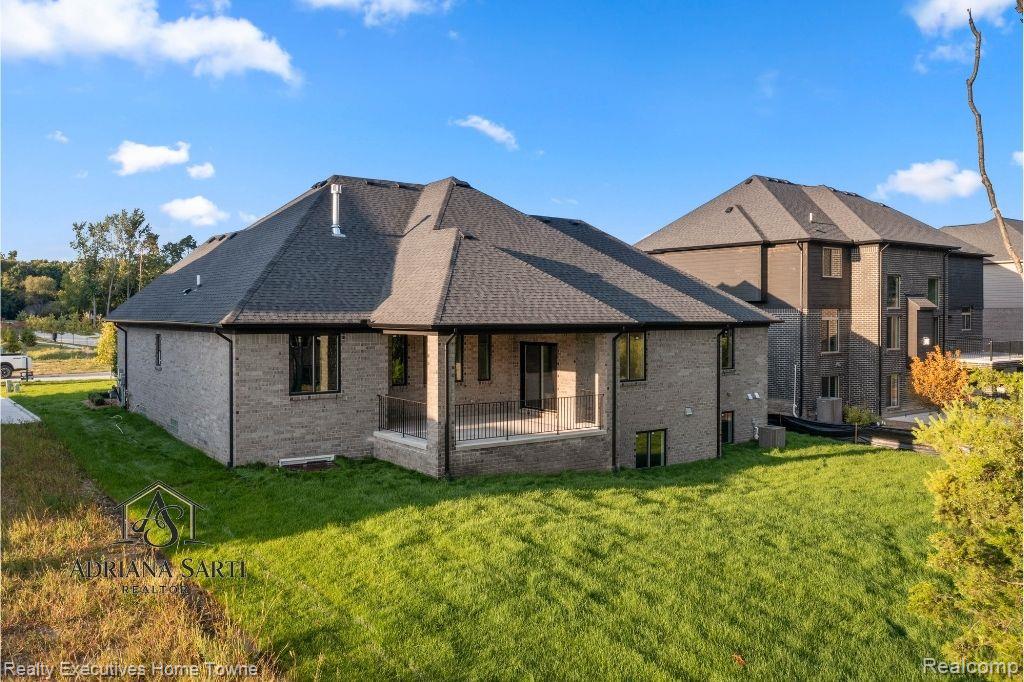 11812 Encore Drive Property Photo 5