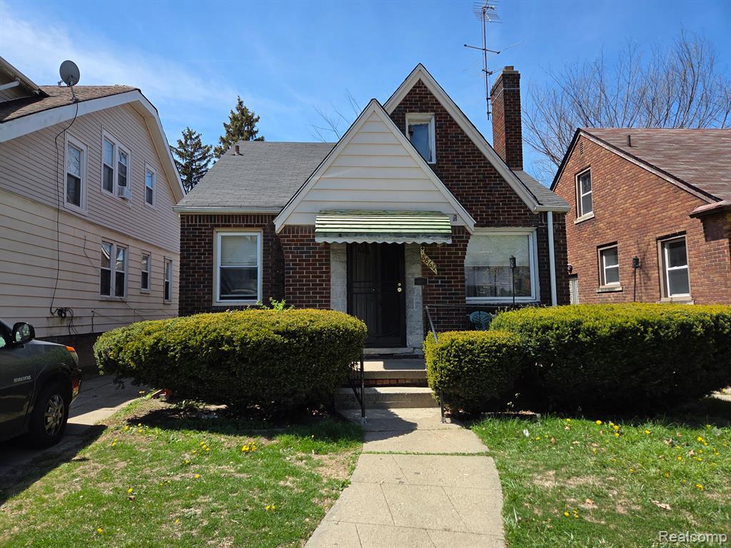 8869 Manor Street Property Photo 1
