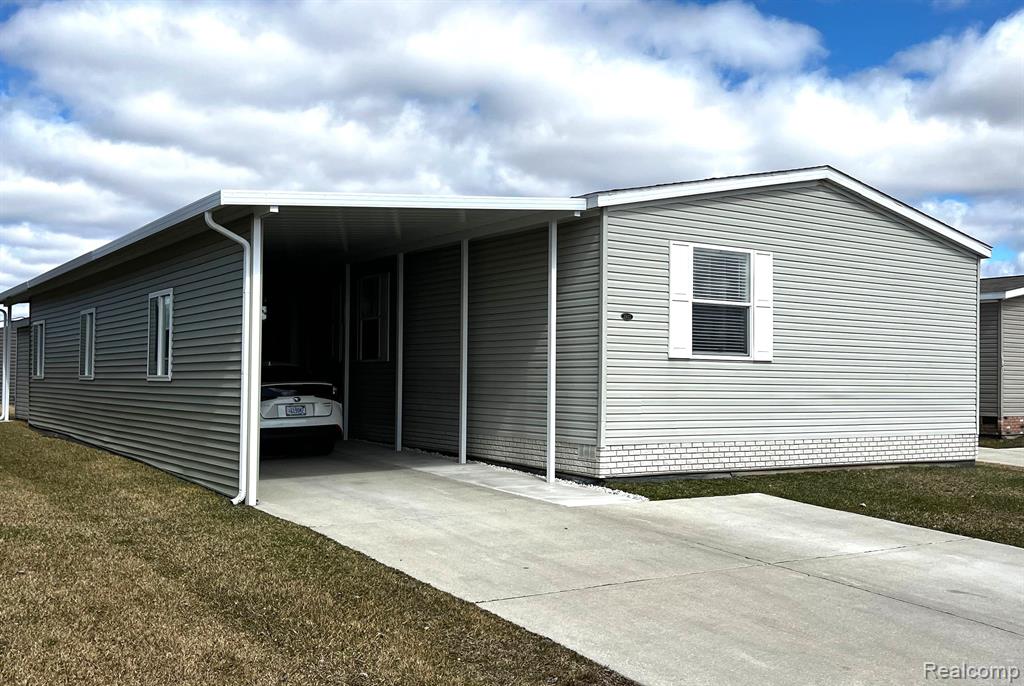 33123 Aspen Court Property Photo 1