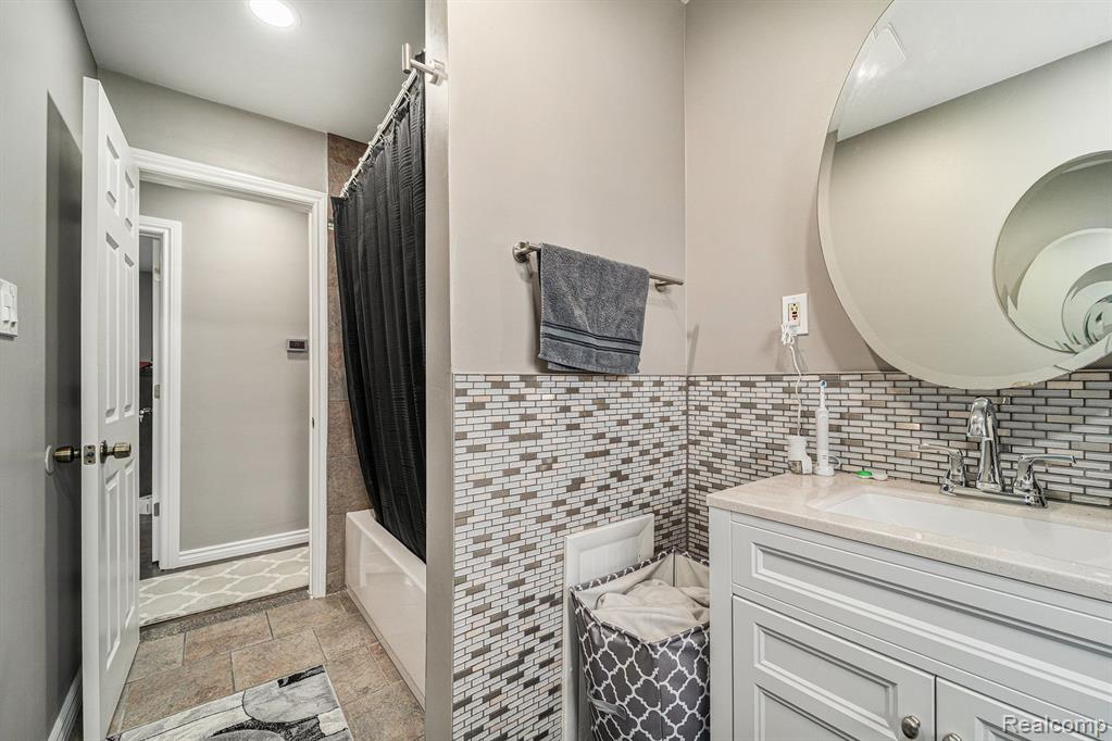 8373 Mckinley Property Photo 23