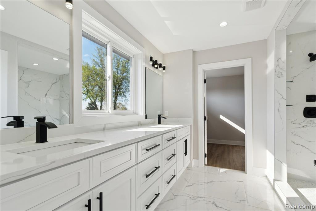 45518 Jefferson Avenue Property Photo 28