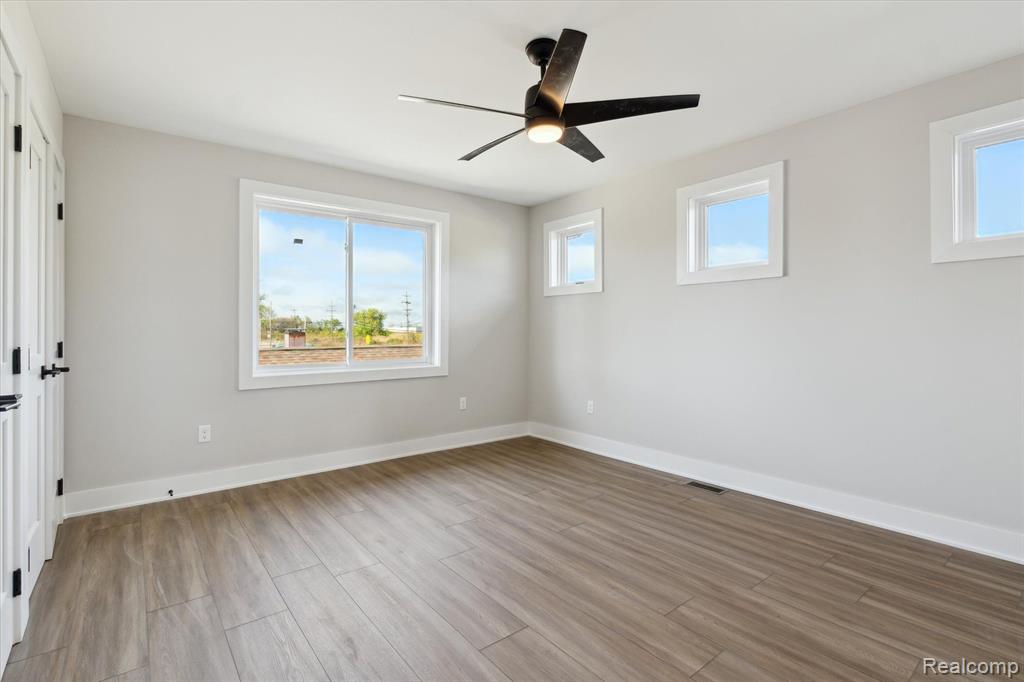 45518 Jefferson Avenue Property Photo 35