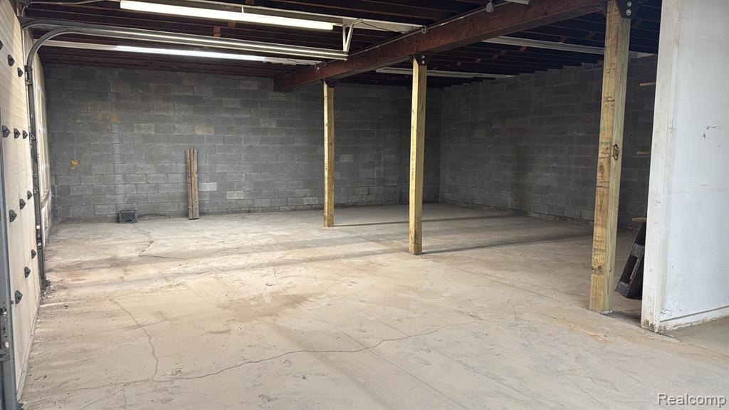 6255 Schaefer Property Photo 3