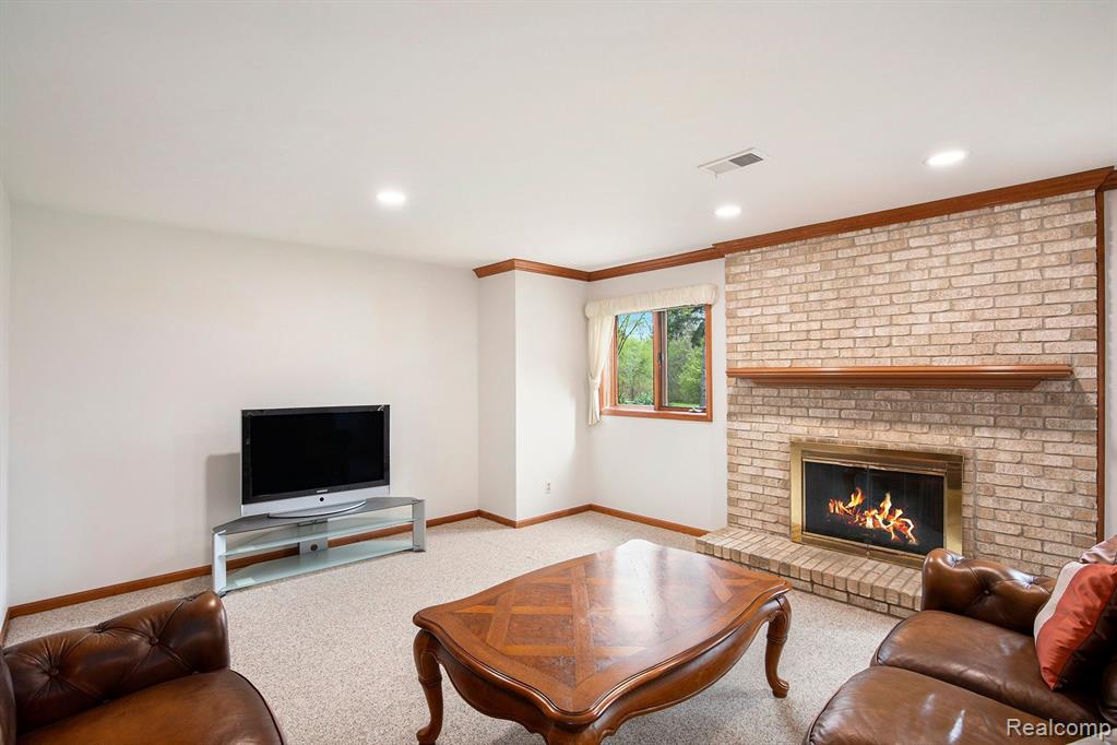 1204 Bradbury Drive Property Photo 33