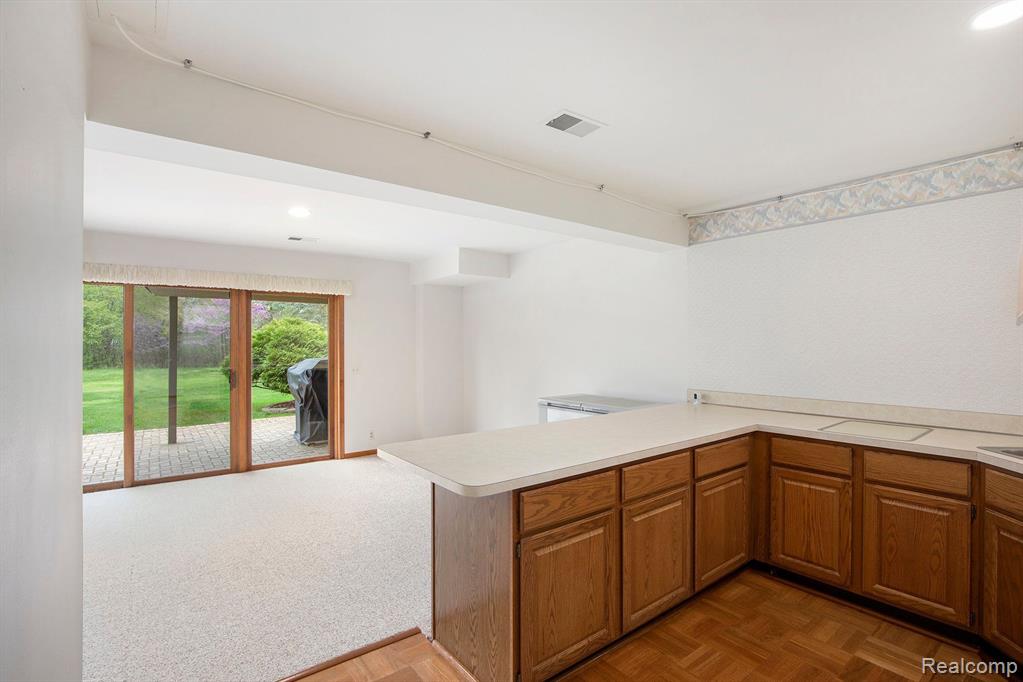 1204 Bradbury Drive Property Photo 38