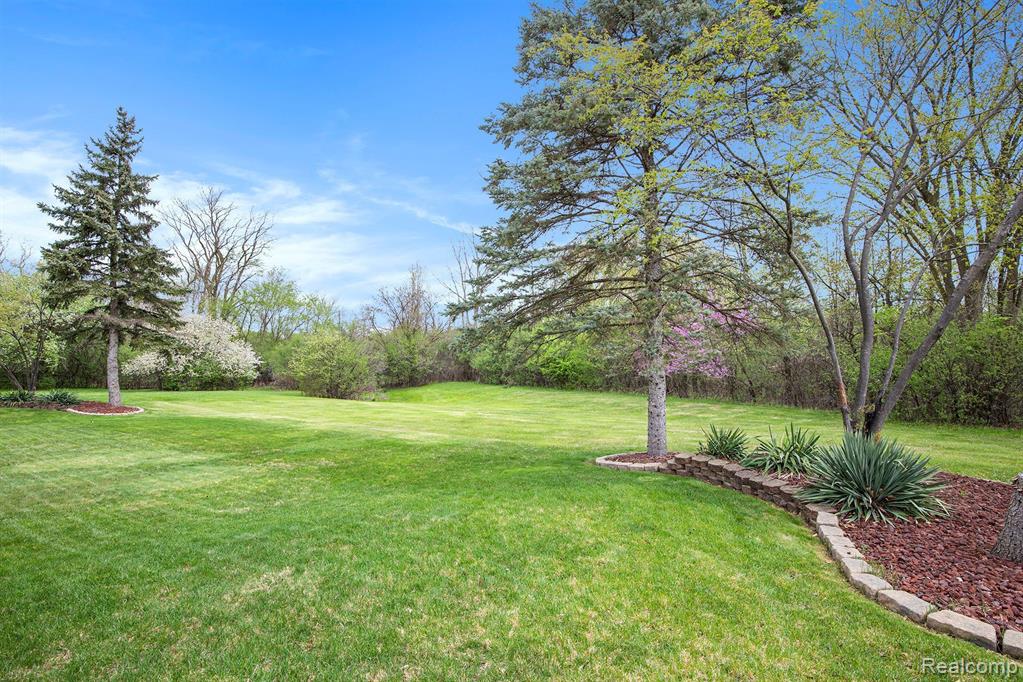 1204 Bradbury Drive Property Photo 47