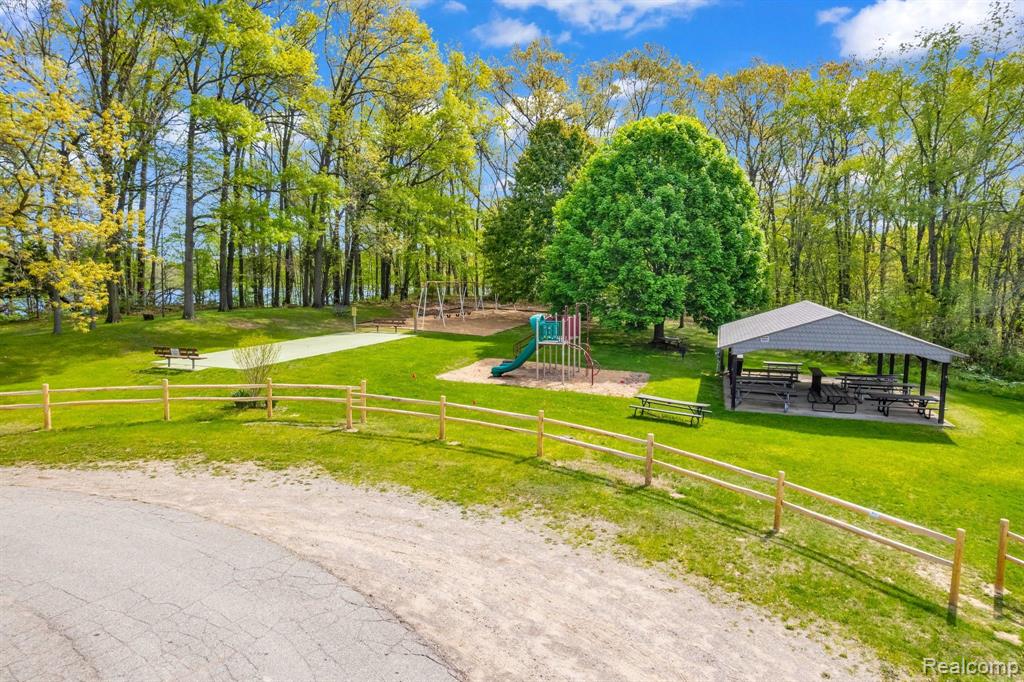 144 Westshore Drive Property Photo 45