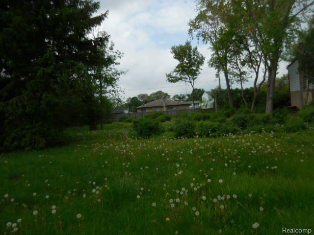 27037 Aberdeen Street Property Photo