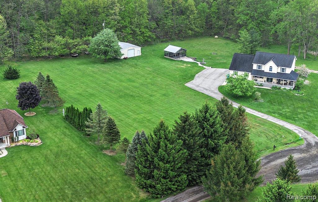 4864 Cooley Lake Court Property Photo 3