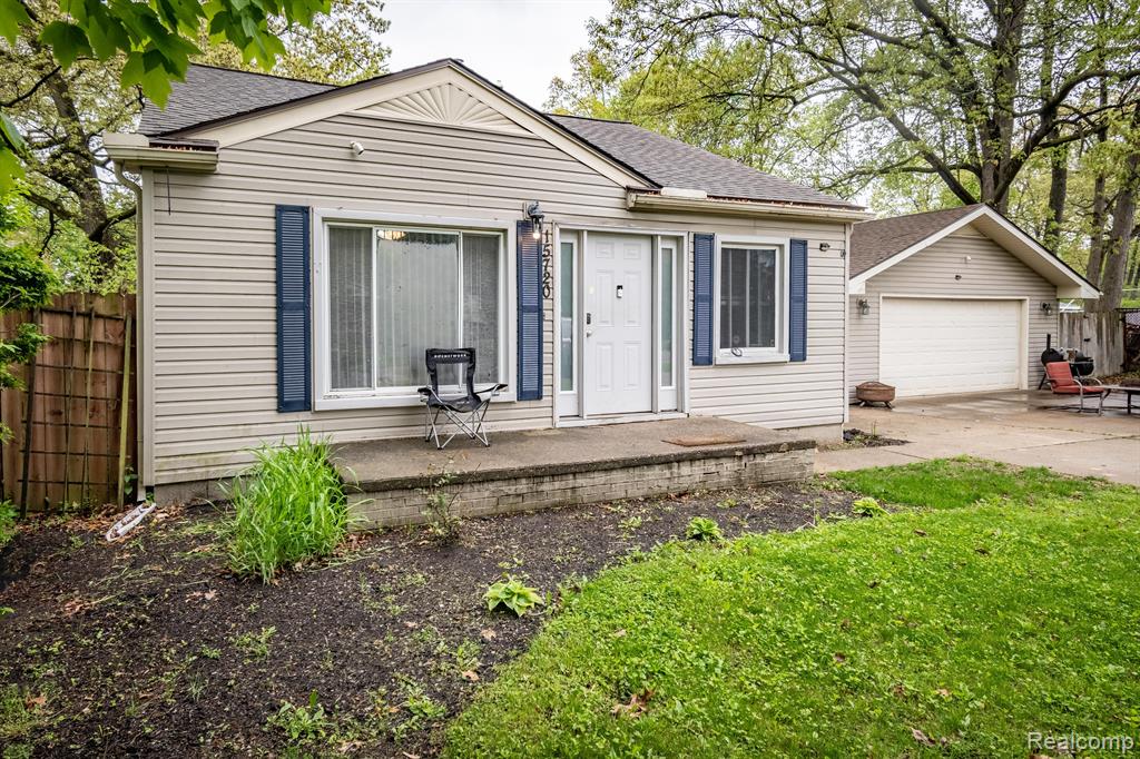 15720 BEECH DALY Road Property Photo 1