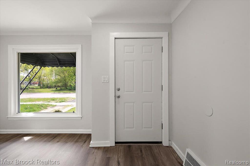 21392 Bethlawn Boulevard Property Photo 2