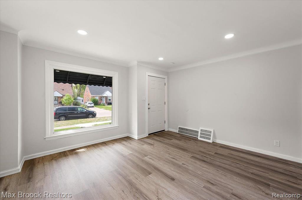 21392 Bethlawn Boulevard Property Photo 3