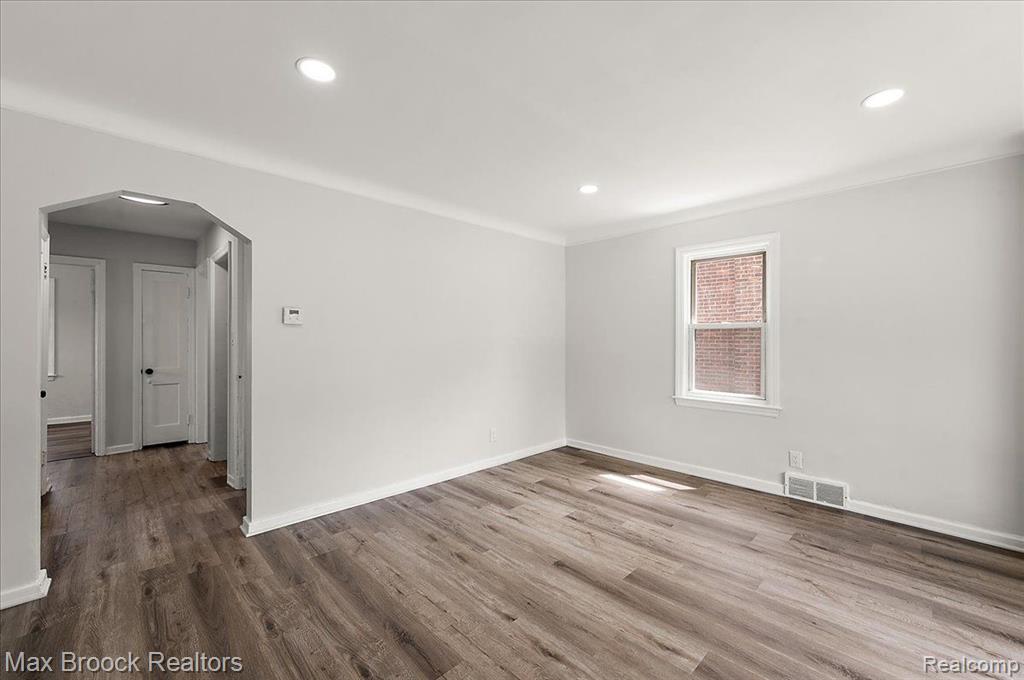21392 Bethlawn Boulevard Property Photo 5