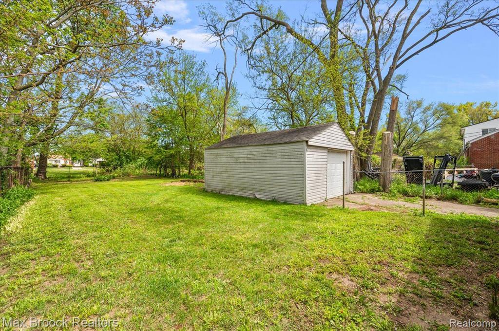21392 Bethlawn Boulevard Property Photo 32