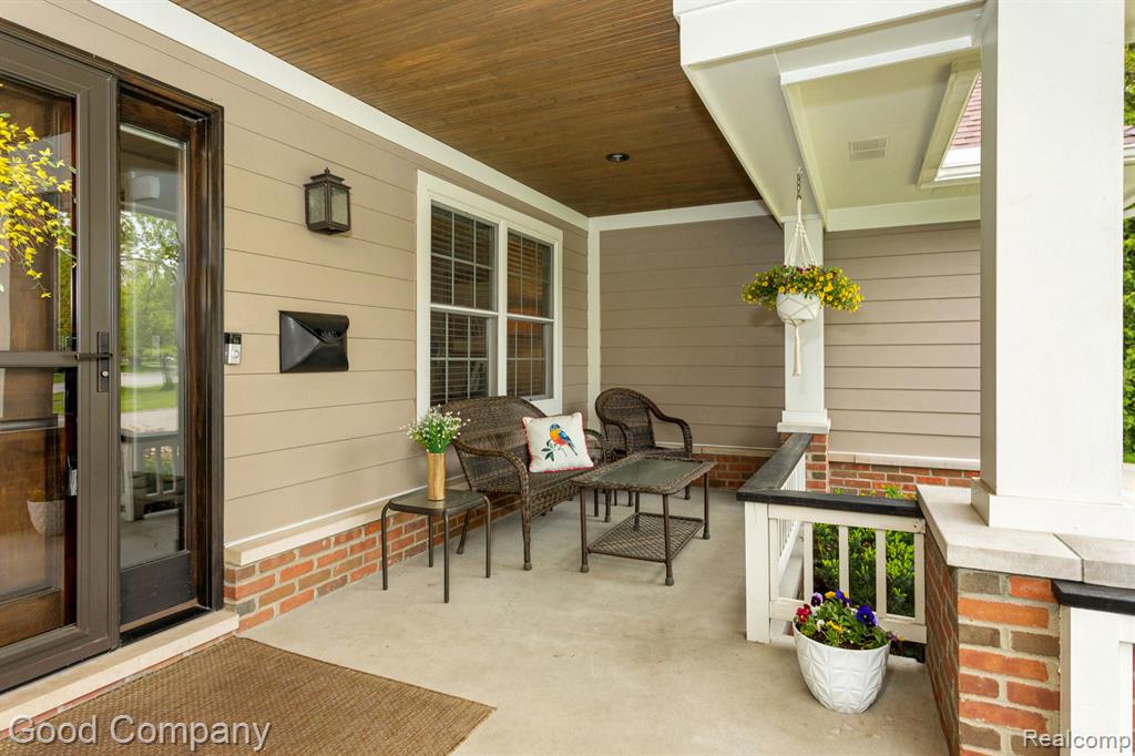 1605 Lloyd Avenue Property Photo 3