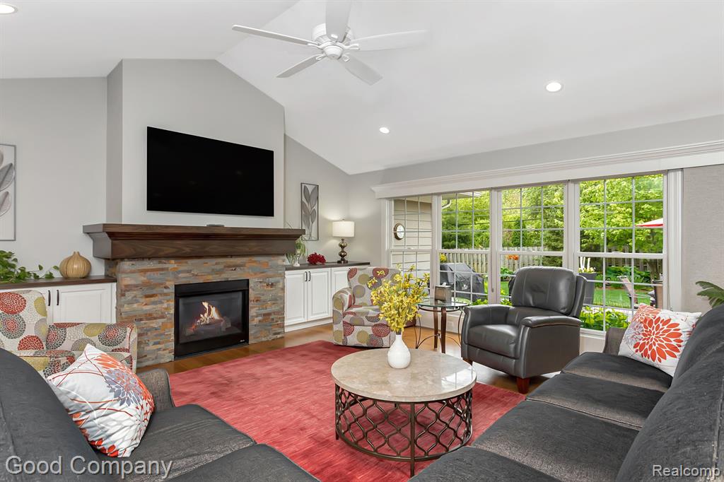 1605 Lloyd Avenue Property Photo 9