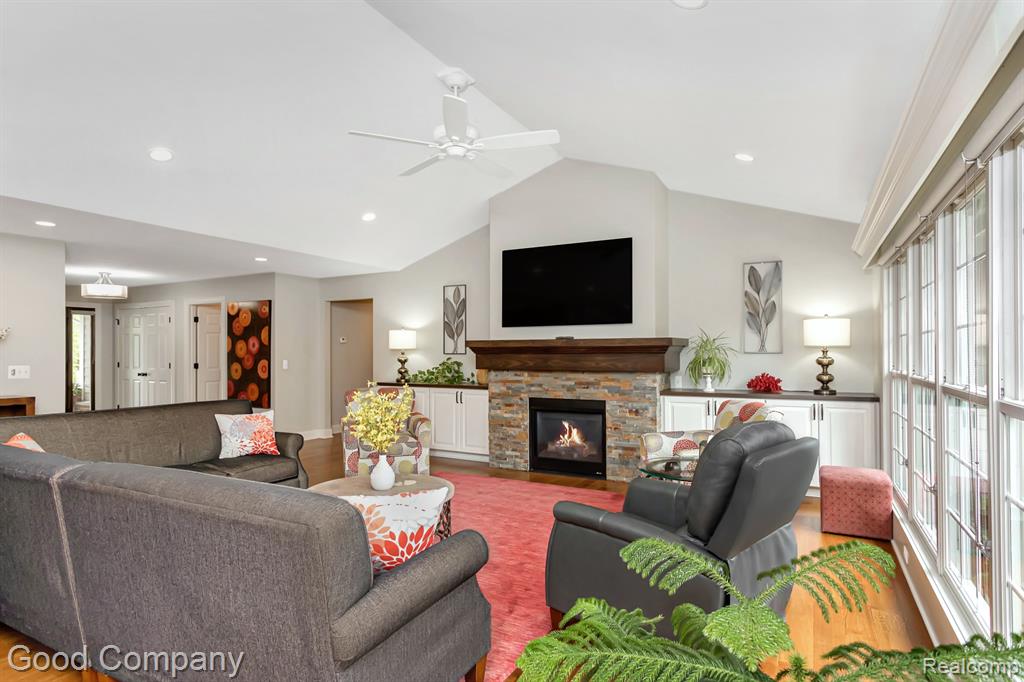 1605 Lloyd Avenue Property Photo 10