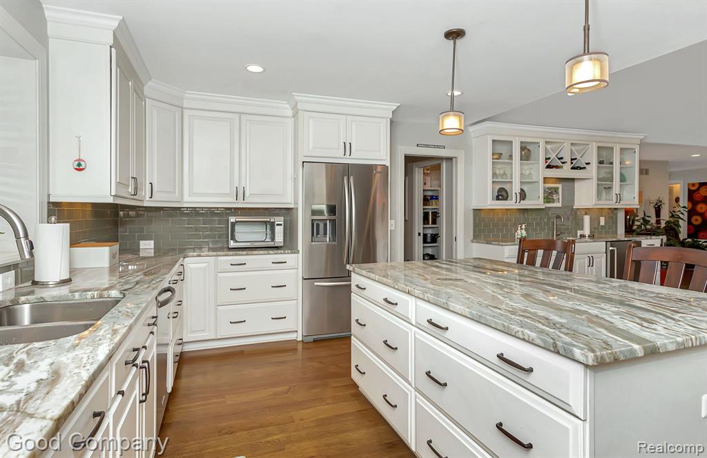 1605 Lloyd Avenue Property Photo 18