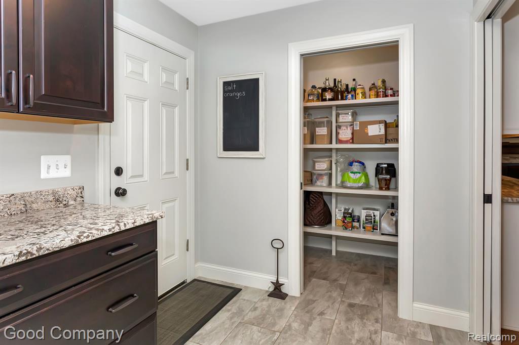 1605 Lloyd Avenue Property Photo 22