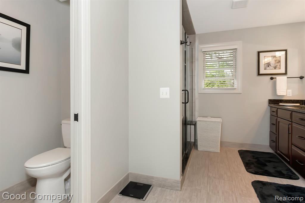 1605 Lloyd Avenue Property Photo 32