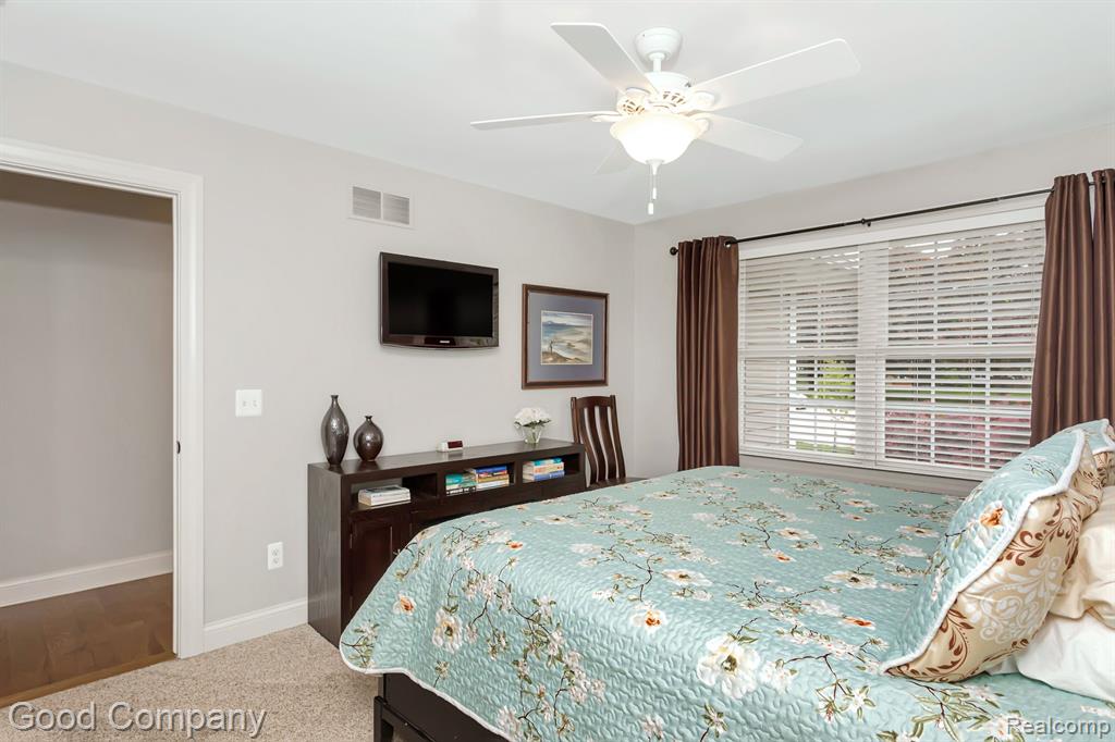 1605 Lloyd Avenue Property Photo 36