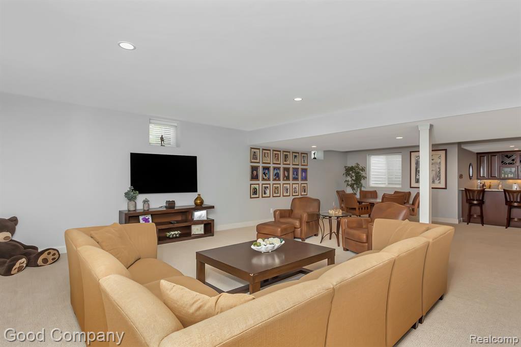 1605 Lloyd Avenue Property Photo 46