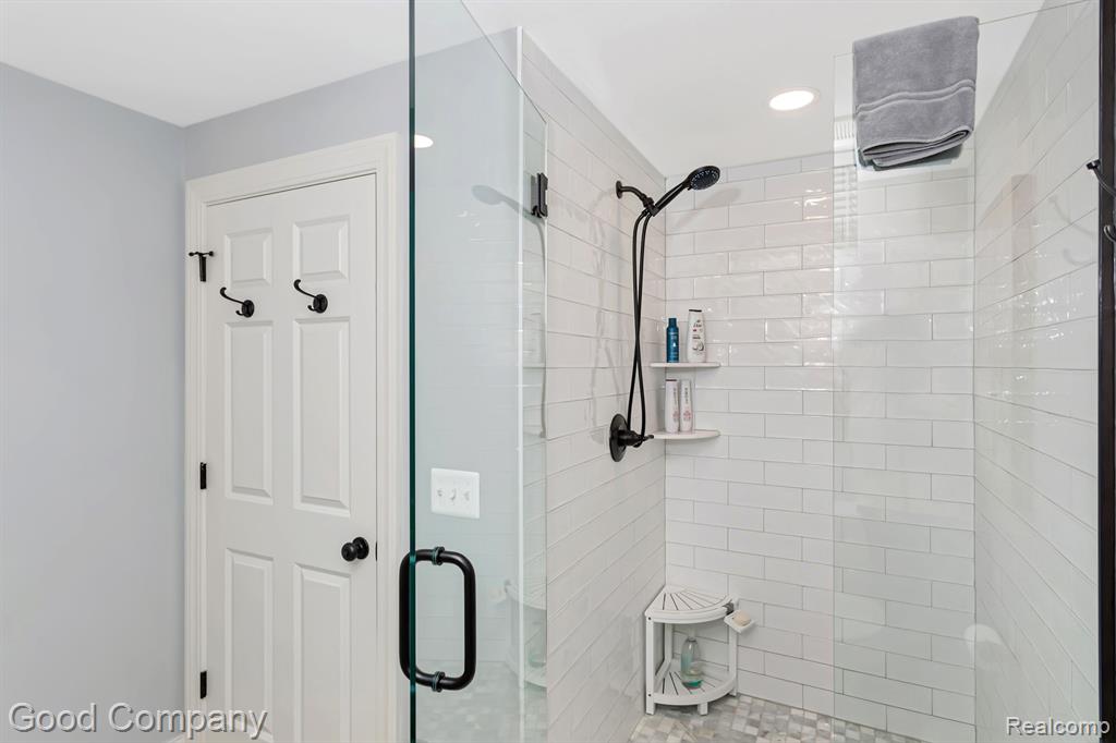 1605 Lloyd Avenue Property Photo 54