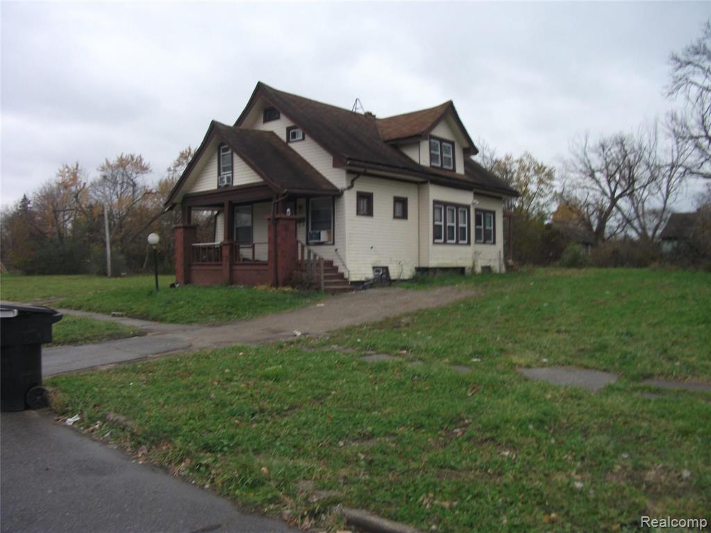 15017 WILDEMERE Street Property Photo 1