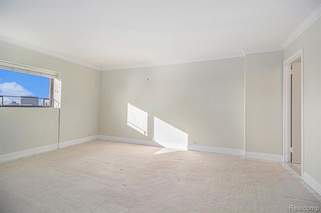 5000 Town Center Property Photo 13