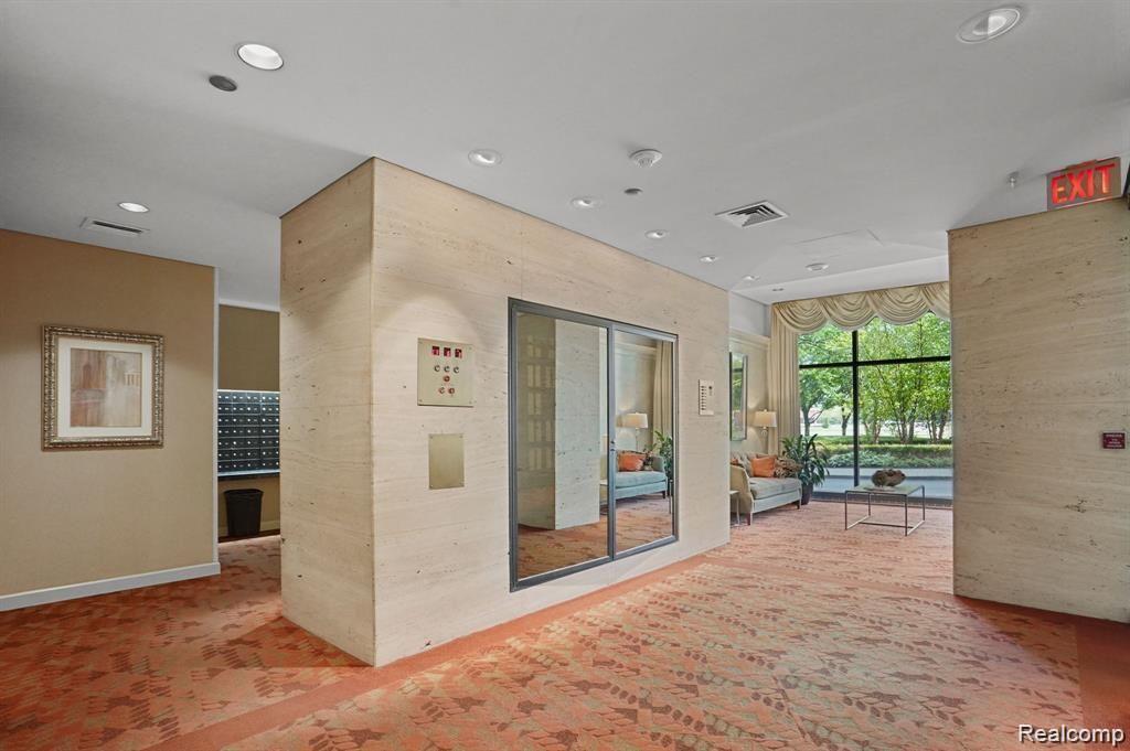 5000 Town Center Property Photo 24