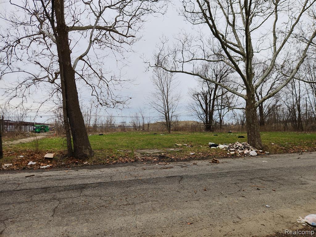 1522 GRAY Street Property Photo 1