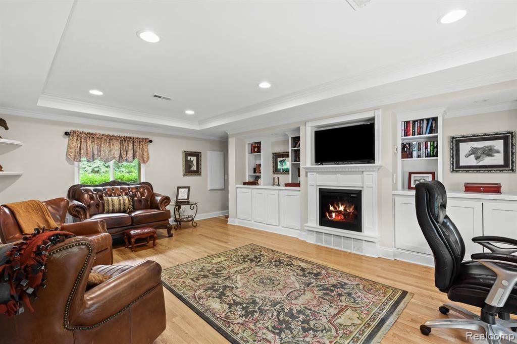 52851 Fairchild Road Property Photo 8